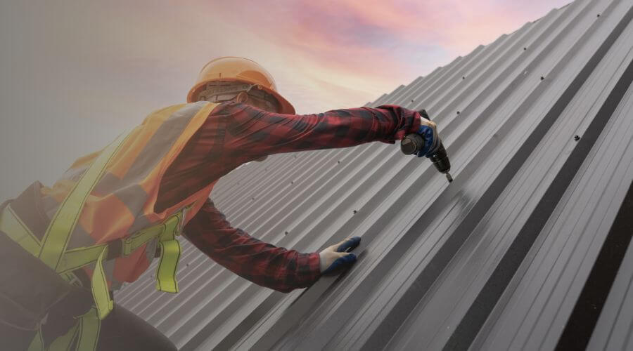 Professional gutter cleaning in Mineville, NY